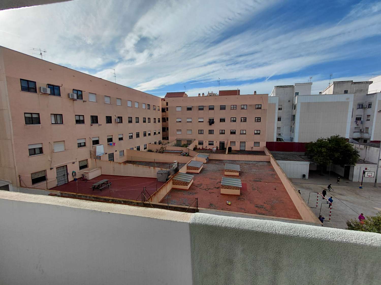 Piso cercano al Hospital provincial