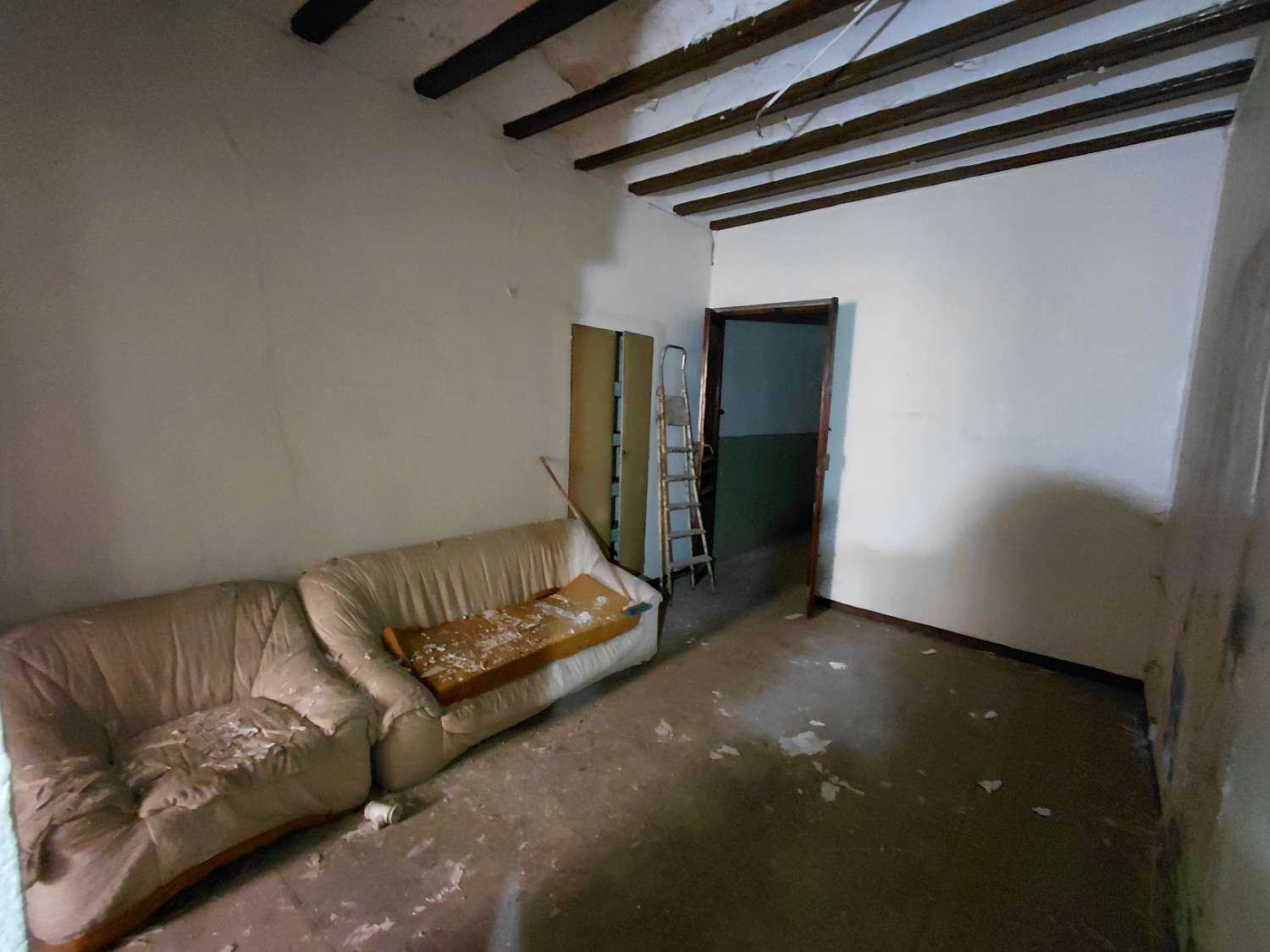 Se vende edificación para construcción