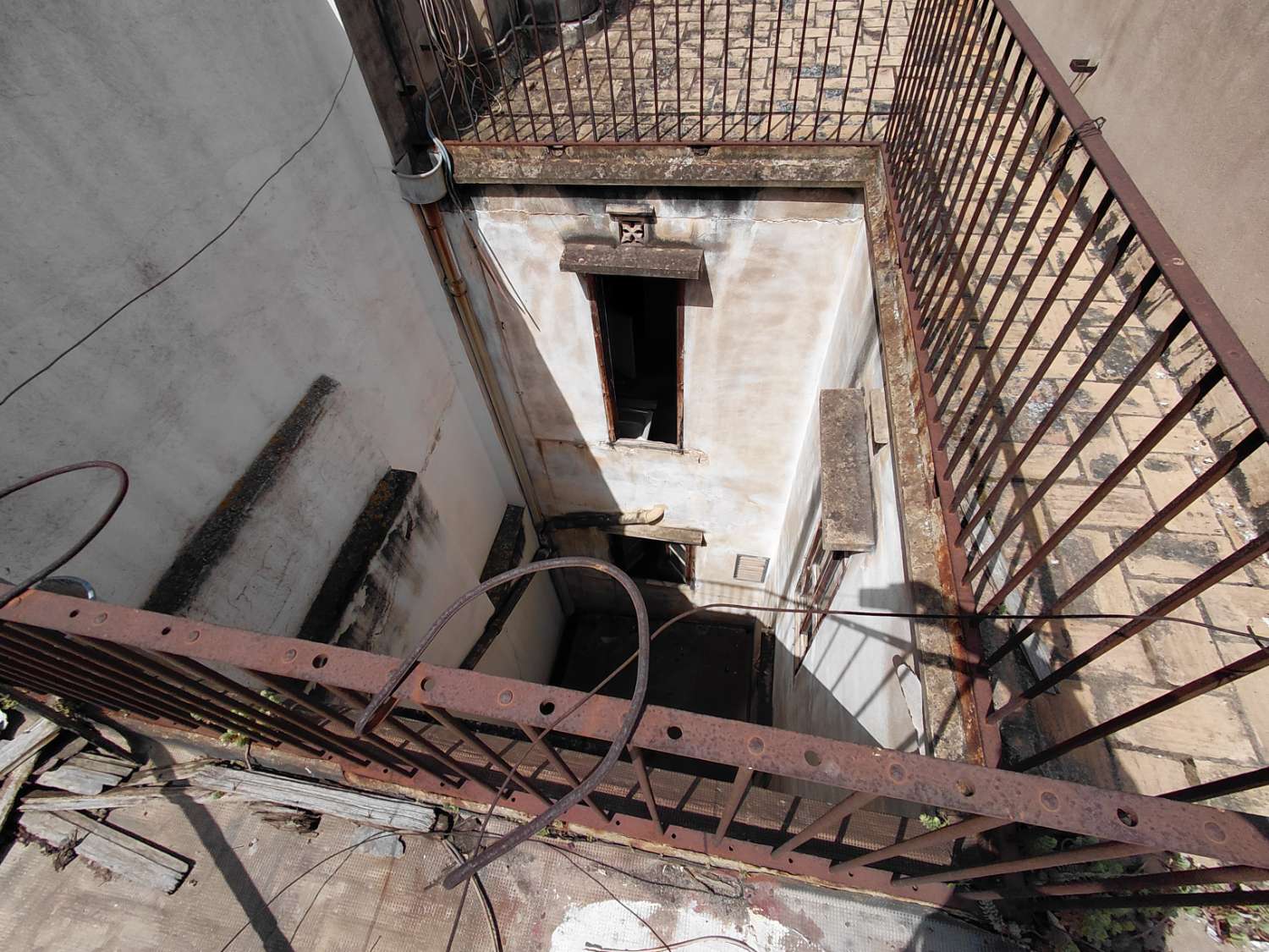 Se vende edificación para construcción